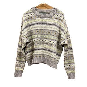 American Eagle Comfy Gray/Green Sweater‎ Ladies Size Large